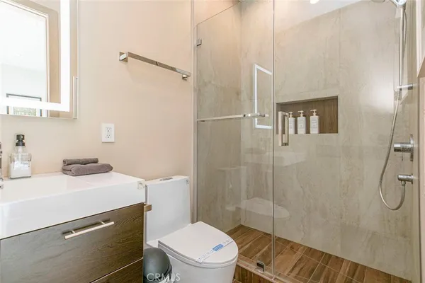 $8,450 | 617 Hazel Street, Glendale, CA 91201