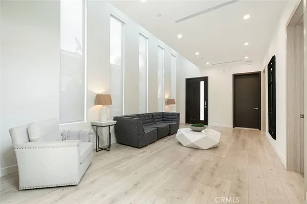 $8,450 | 617 Hazel Street, Glendale, CA 91201