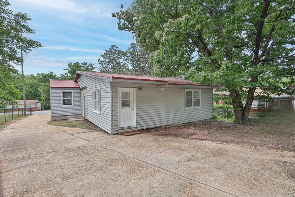 403 46th Street Columbus, GA 31904 - Photo 2 of 22