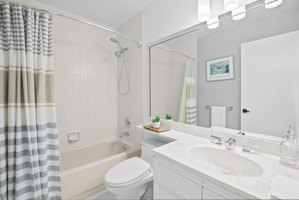 3315 Water Oak Drive, Unit 1302 Hollywood, FL 33021 - Photo 26 of 62 Full Guest Bathroom