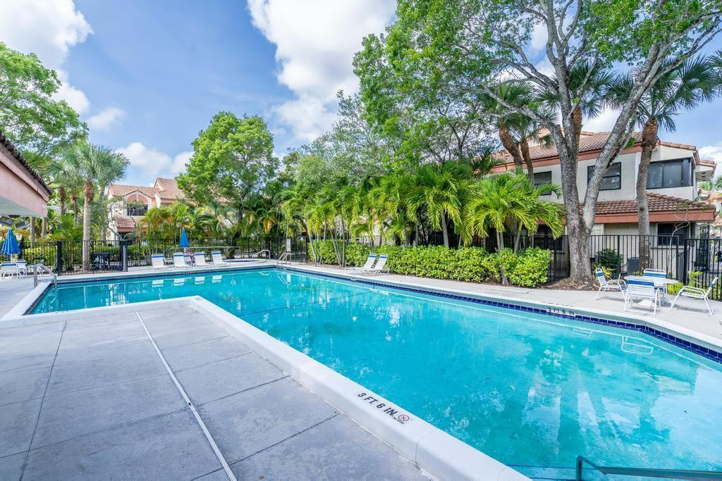 3315 Water Oak Drive, Unit 1302 Hollywood, FL 33021 - Photo 58 of 62 Community Pool