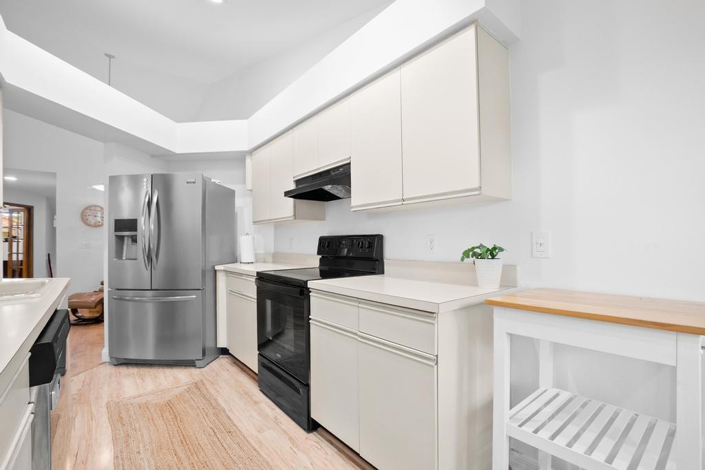 3315 Water Oak Drive, Unit 1302 Hollywood, FL 33021 - Photo 9 of 62 Immaculate and move-in ready