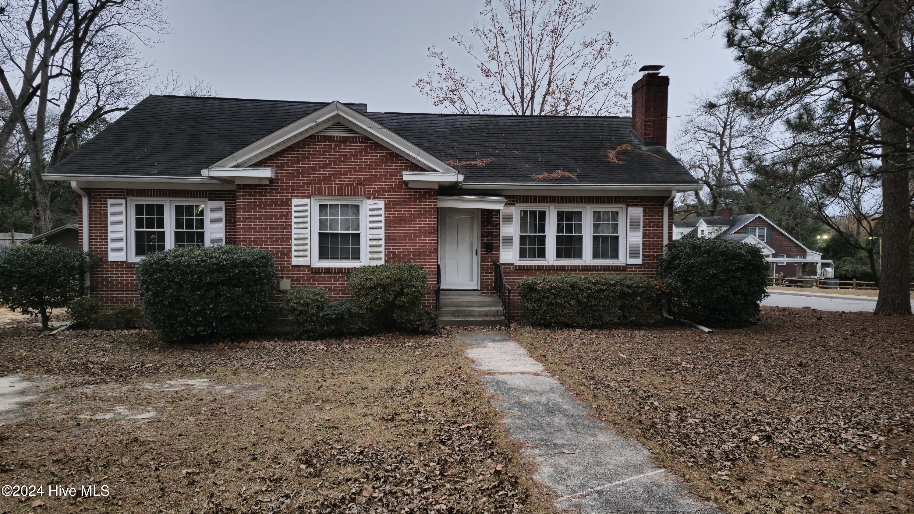704 East Washington Street Rockingham, NC 28379 - Photo 1 of 16 exterior