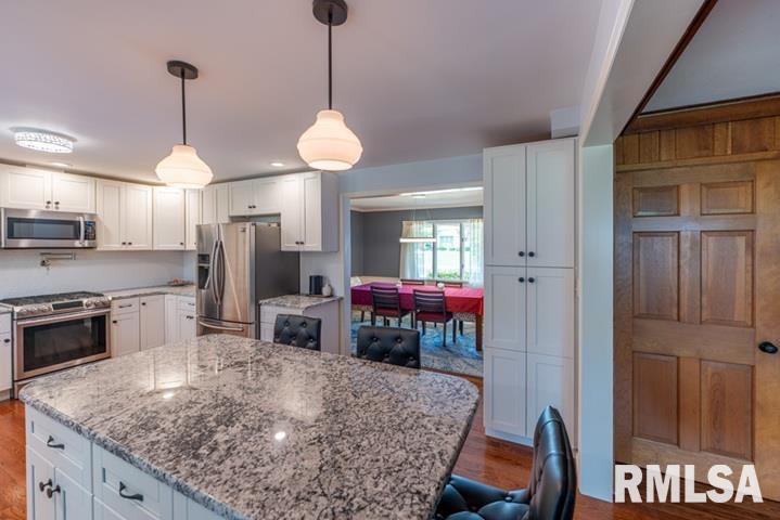 210 West Wolf Road Peoria, IL 61614 - Photo 18 of 60