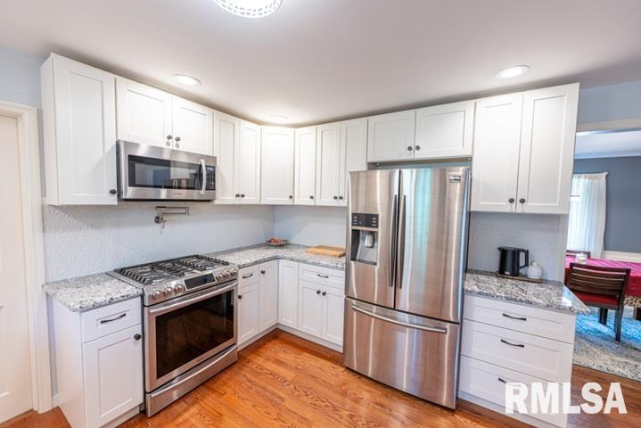 210 West Wolf Road Peoria, IL 61614 - Photo 21 of 60