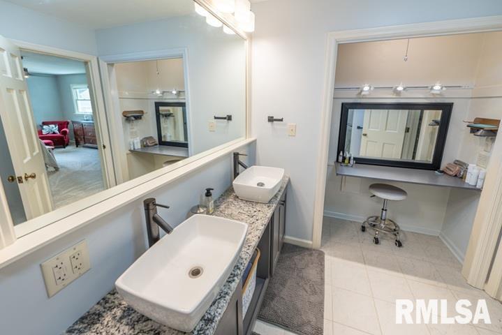 210 West Wolf Road Peoria, IL 61614 - Photo 39 of 60