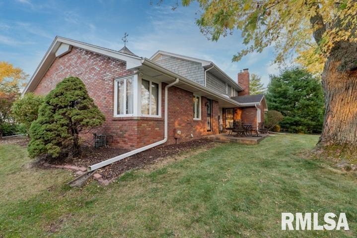 210 West Wolf Road Peoria, IL 61614 - Photo 5 of 60