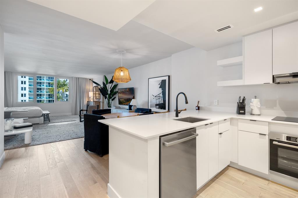 2301 Collins Avenue, Unit 512 Miami Beach, FL 33139 - Photo 4 of 38