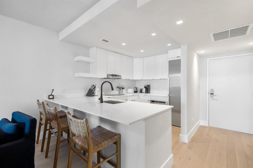 2301 Collins Avenue, Unit 512 Miami Beach, FL 33139 - Photo 6 of 38