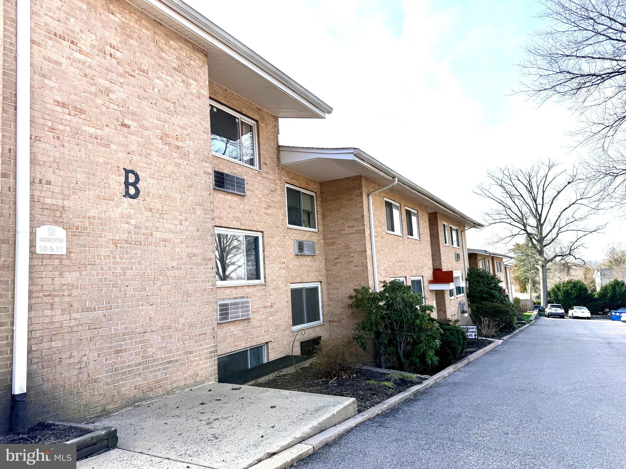 650 Brooke Road, Unit B11 Glenside, PA 19038 - Photo 1 of 20 Charming brick apartment exterior.