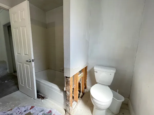$325,000 | 5706 West Ellery Avenue, Fresno, CA 93722