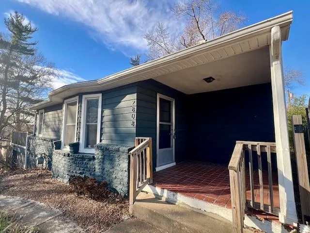 $220,000 | 2808 South 22nd Terrace, Kansas City, KS 66106