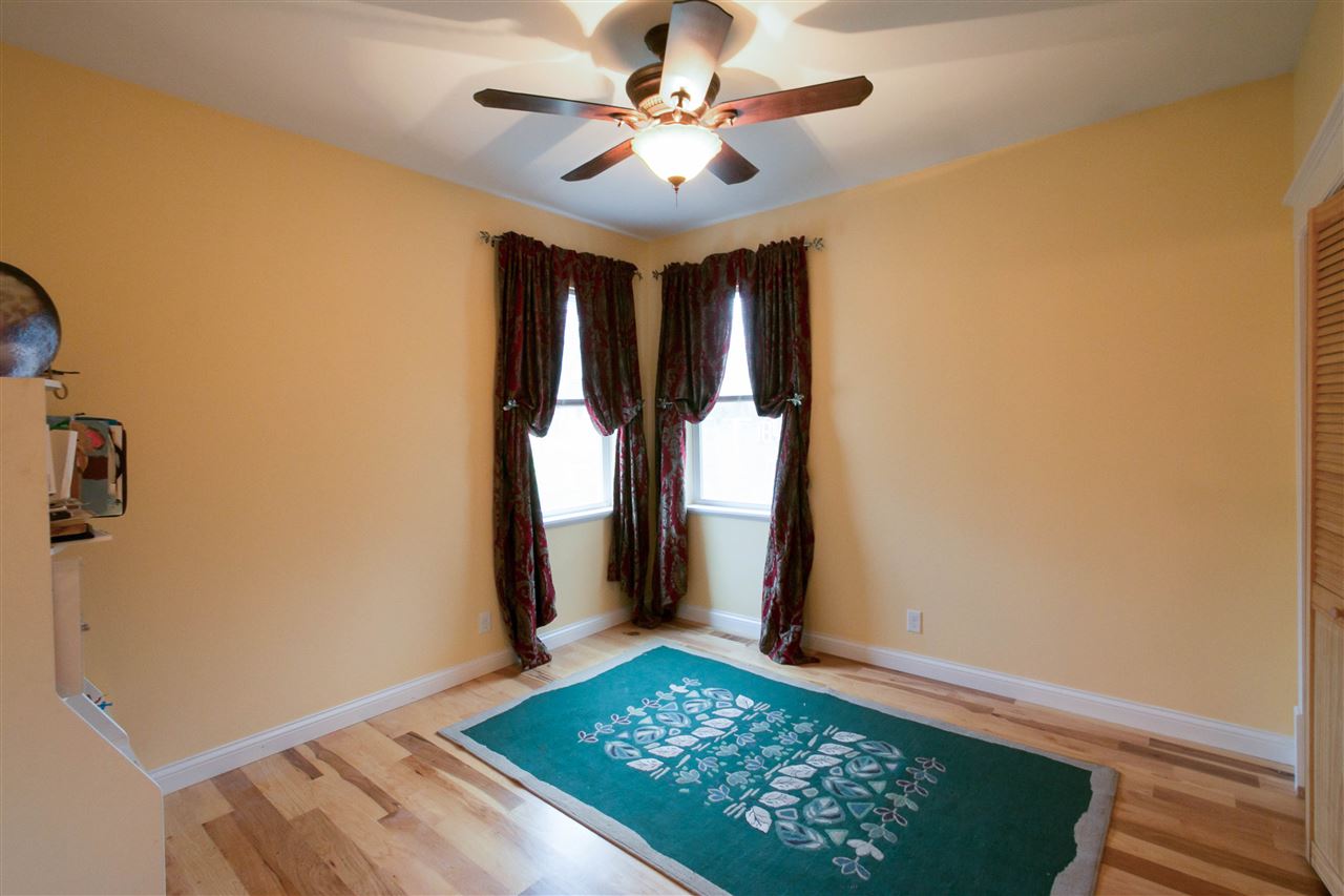 1180 Knapp Road Cedar Rapids, IA 52403 - Photo 15 of 25 Gallery Image 15