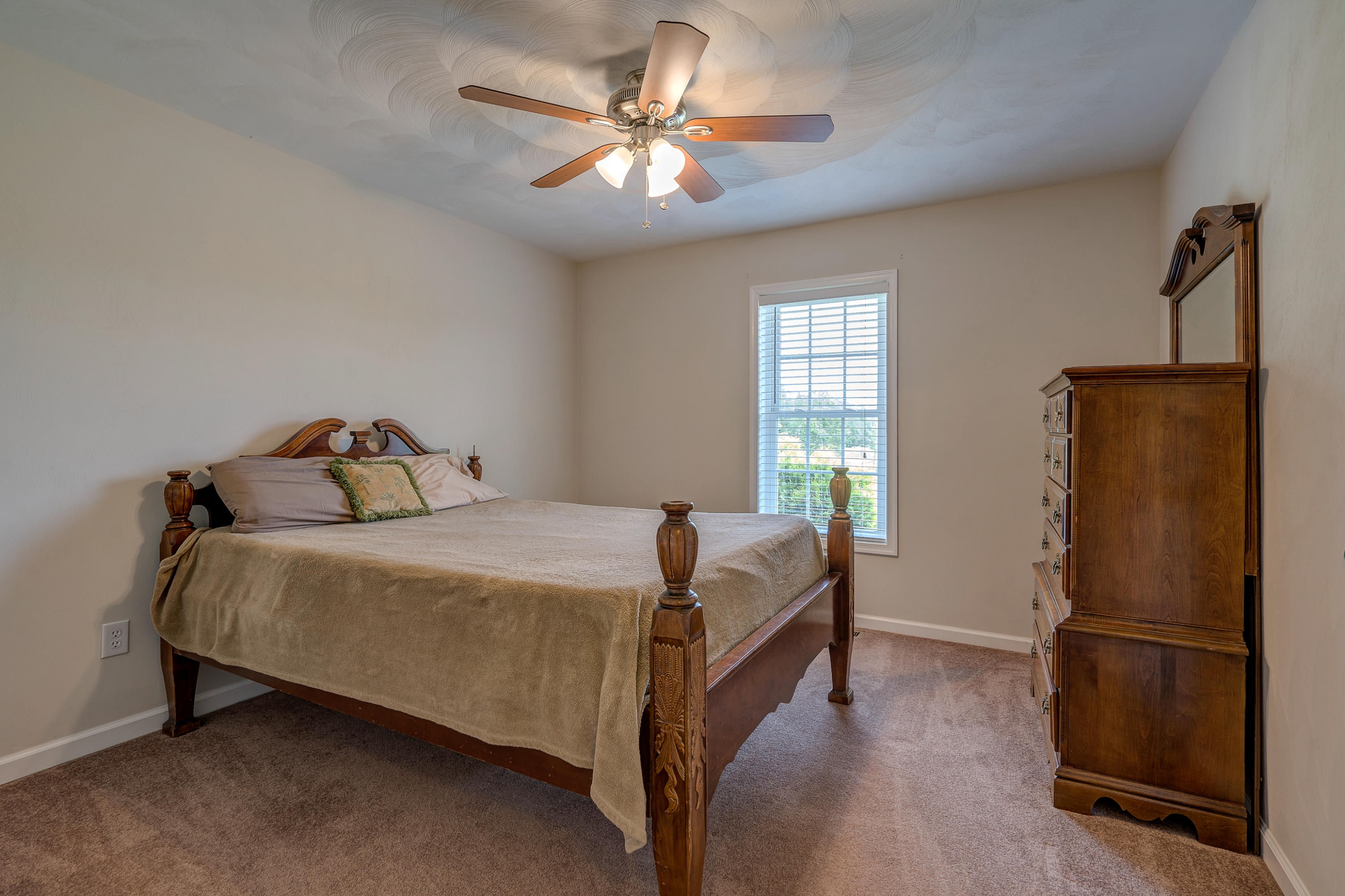 3043 Airport Road Moneta, VA 24121 - Photo 16 of 28 DSC00386-2_87-2_88-2_89-2_90-2