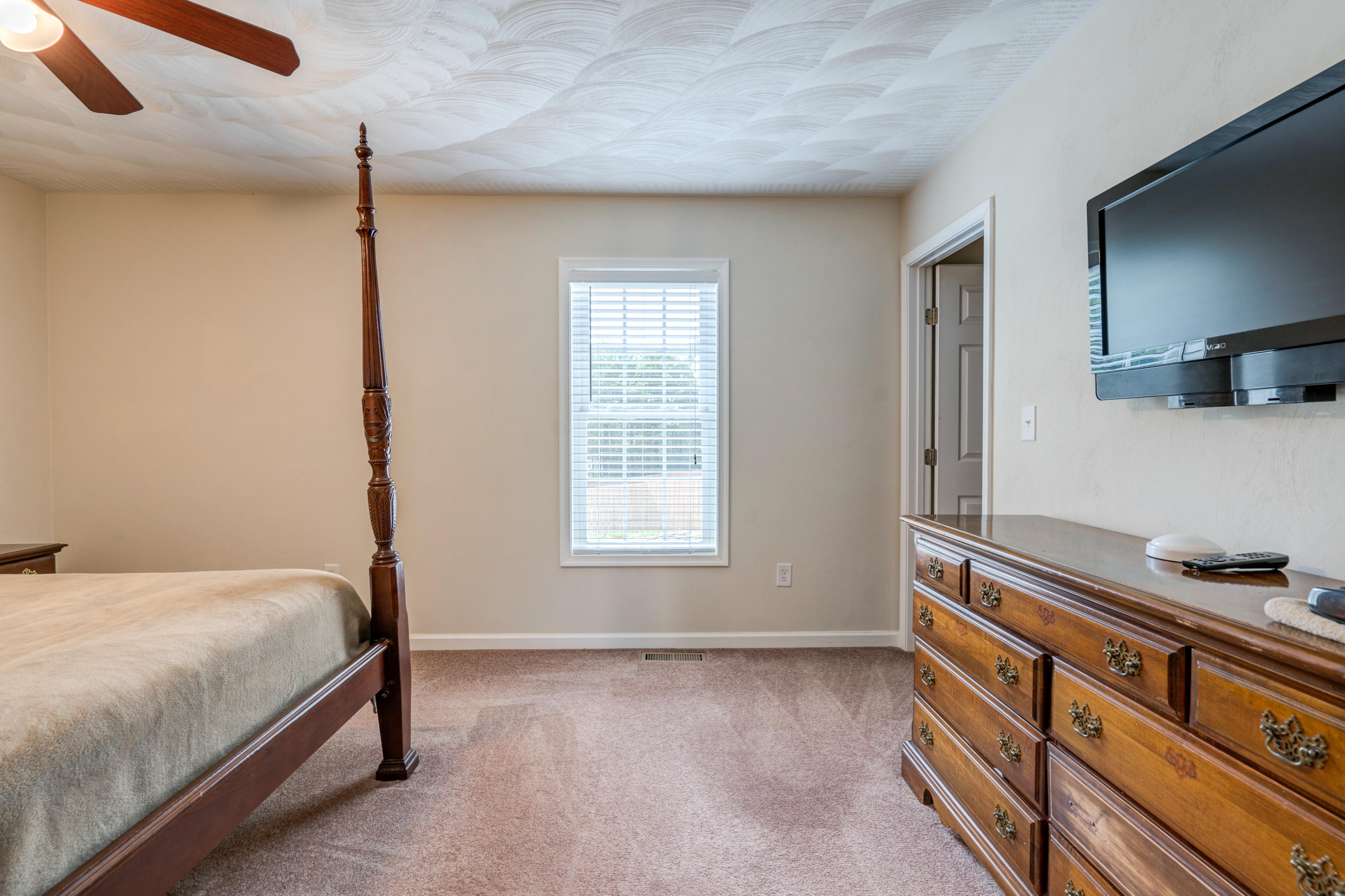 3043 Airport Road Moneta, VA 24121 - Photo 19 of 28 DSC00401-2_2-2_3-2_4-2_5-2