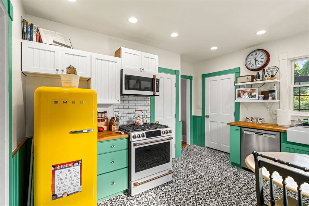 3 Argilla Road Ipswich, MA 01938 - Photo 16 of 33