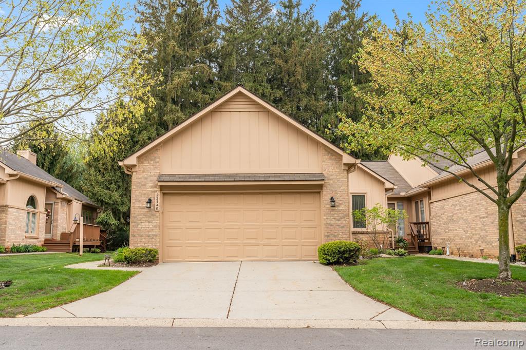 22340 River Ridge Trail Farmington Hills, MI 48335 - Photo 1 of 32