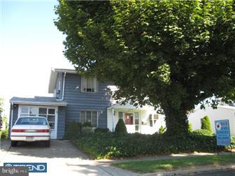 25 Turf Road Levittown, PA 19056 - Photo 1 of 12 Exterior Front