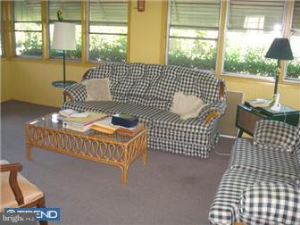 25 Turf Road Levittown, PA 19056 - Photo 7 of 12 Sun Room
