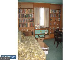 25 Turf Road Levittown, PA 19056 - Photo 10 of 12 Office / Study