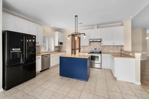 $2,700 | 1021 Westland Ridge Road, Dripping Springs, TX 78620