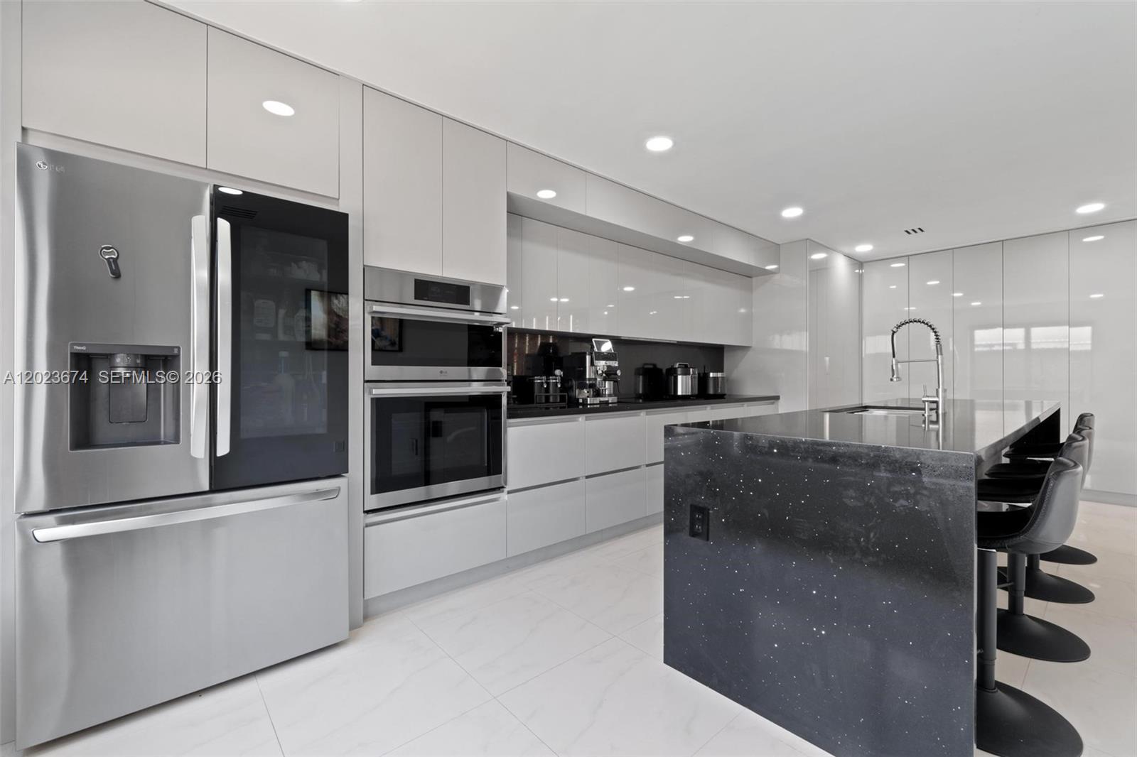 4014 Southwest 144th Place Miami, FL 33175 - Photo 15 of 49