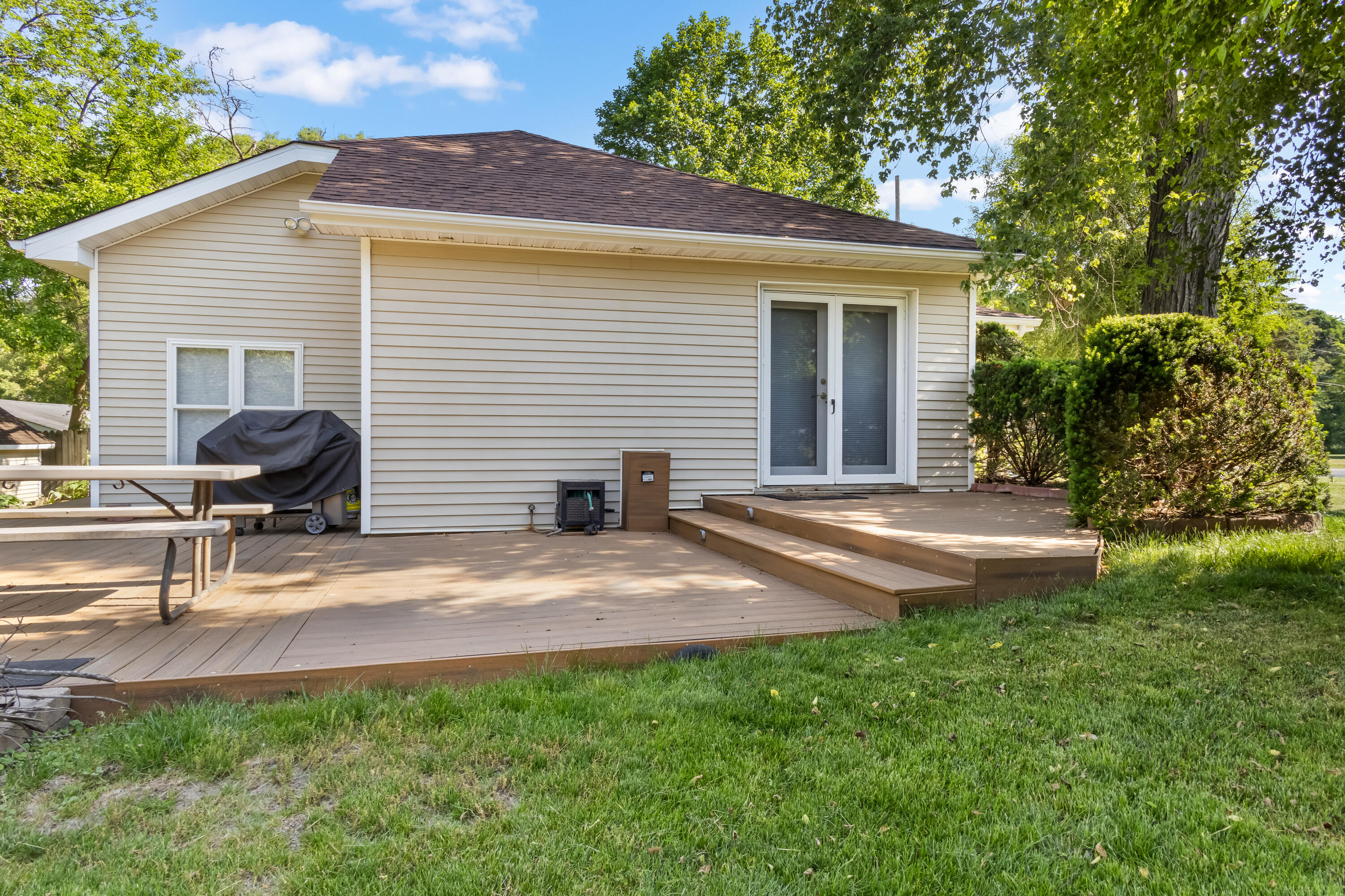 18568 Williamsville Road Gregory, MI 48137 - Photo 23 of 29 IMG_3993