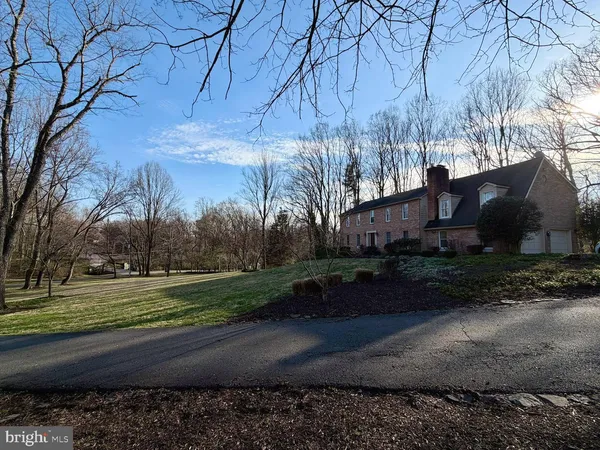 $5,900 | 9701 Georgetown Pike, Great Falls, VA 22066