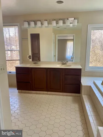 a bathroom with a toilet