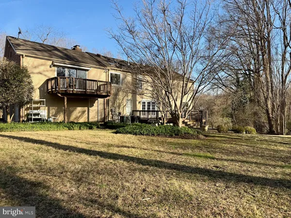 $5,900 | 9701 Georgetown Pike, Great Falls, VA 22066
