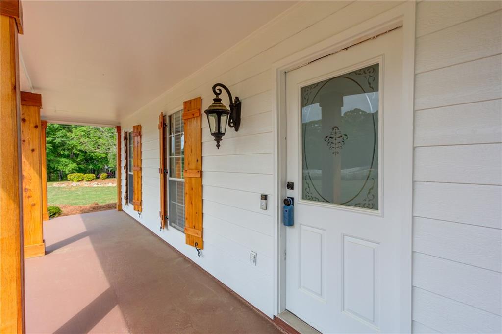 1554 Maddox Road Hoschton, GA 30548 - Photo 5 of 44