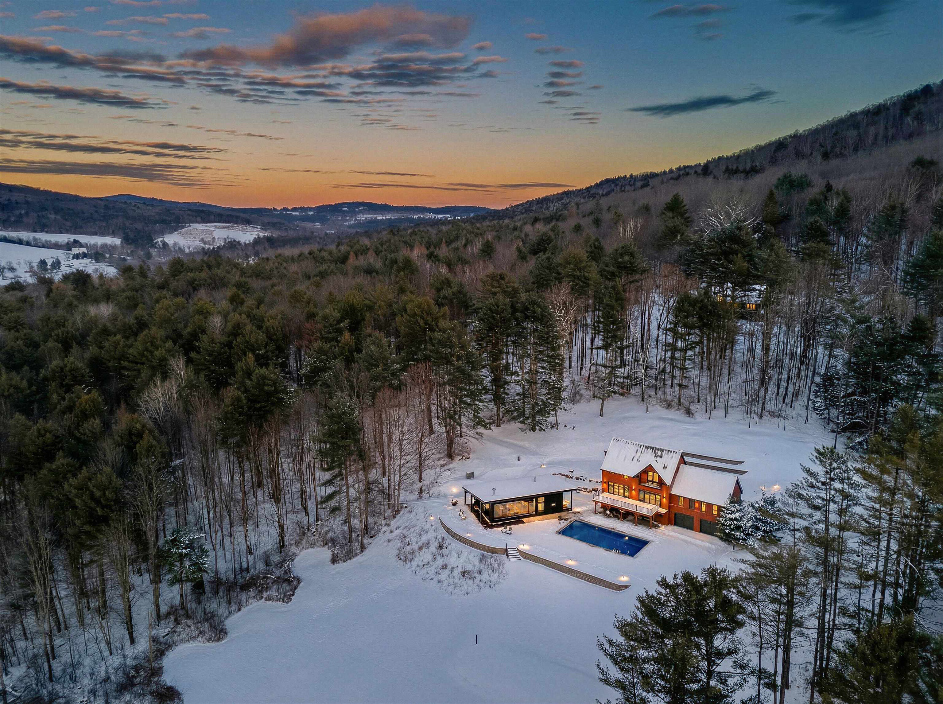 249 Sawyer Road Woodstock, VT 05091 - Photo 2 of 26