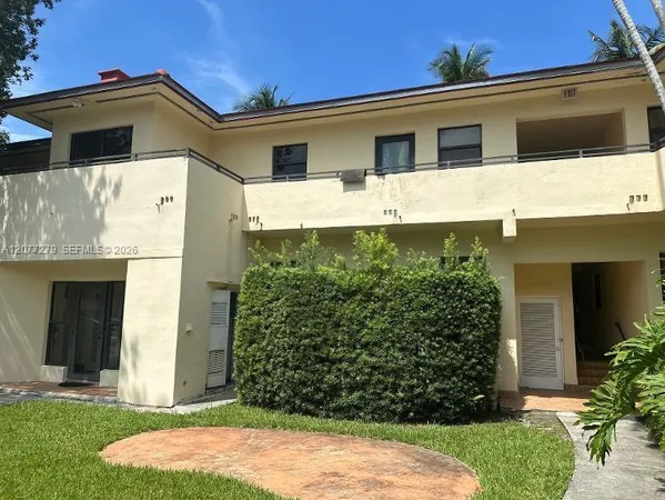 $2,200 | 32 Camden Drive, Unit 9, Bal Harbour, FL 33154