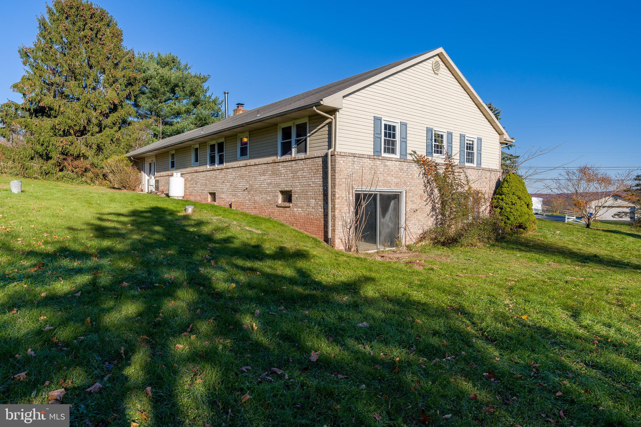 1440 Red Hill Road Elverson, PA 19520 - Photo 6 of 38 Gallery Image 6