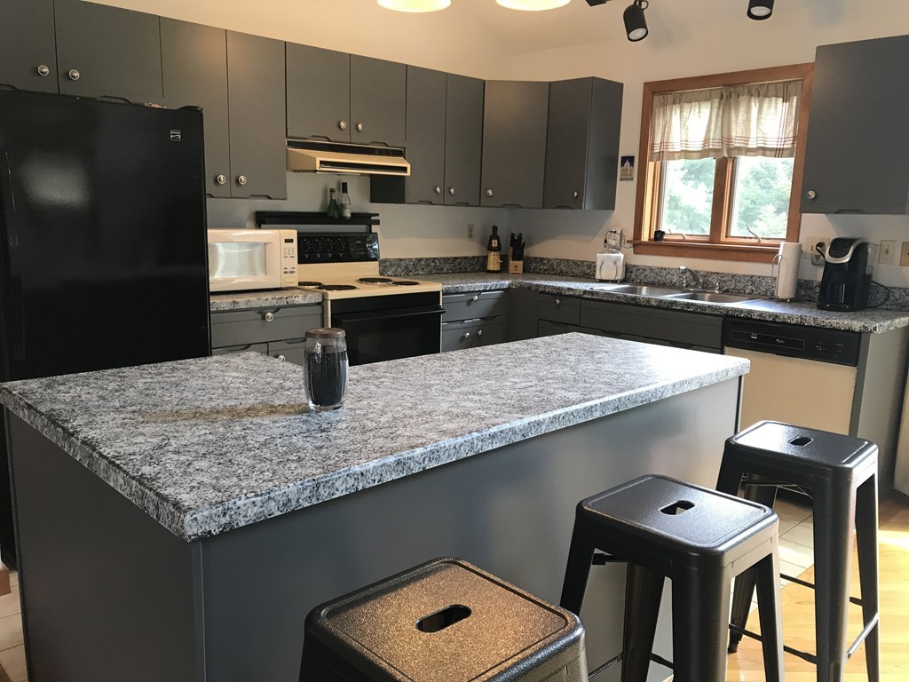 365 Bay Road Belchertown, MA 01007 - Photo 3 of 28 Gallery Image 3