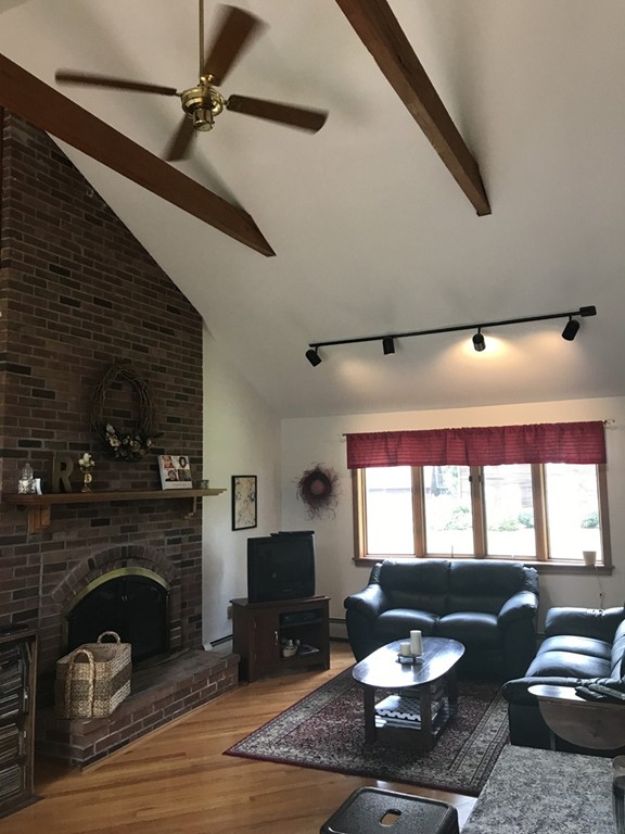 365 Bay Road Belchertown, MA 01007 - Photo 10 of 28 Gallery Image 10