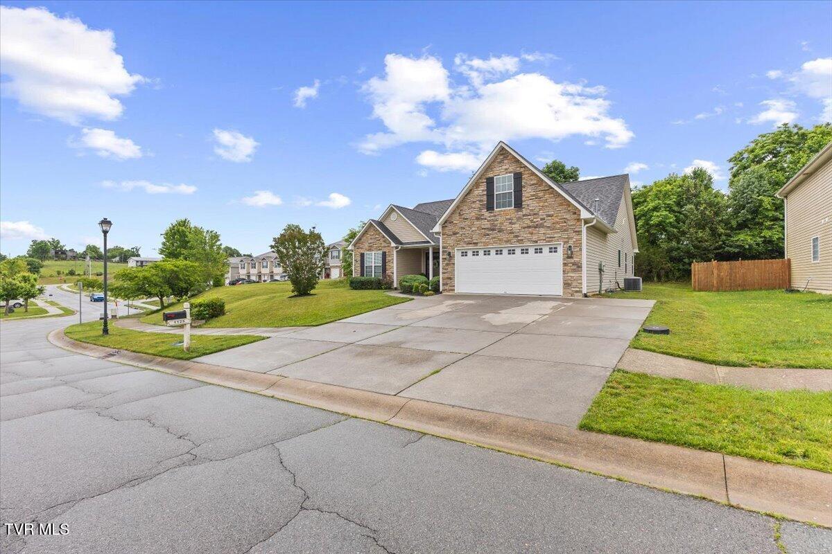 1125 Hammett Road Johnson City, TN 37615 - Photo 7 of 52 44-128A3660