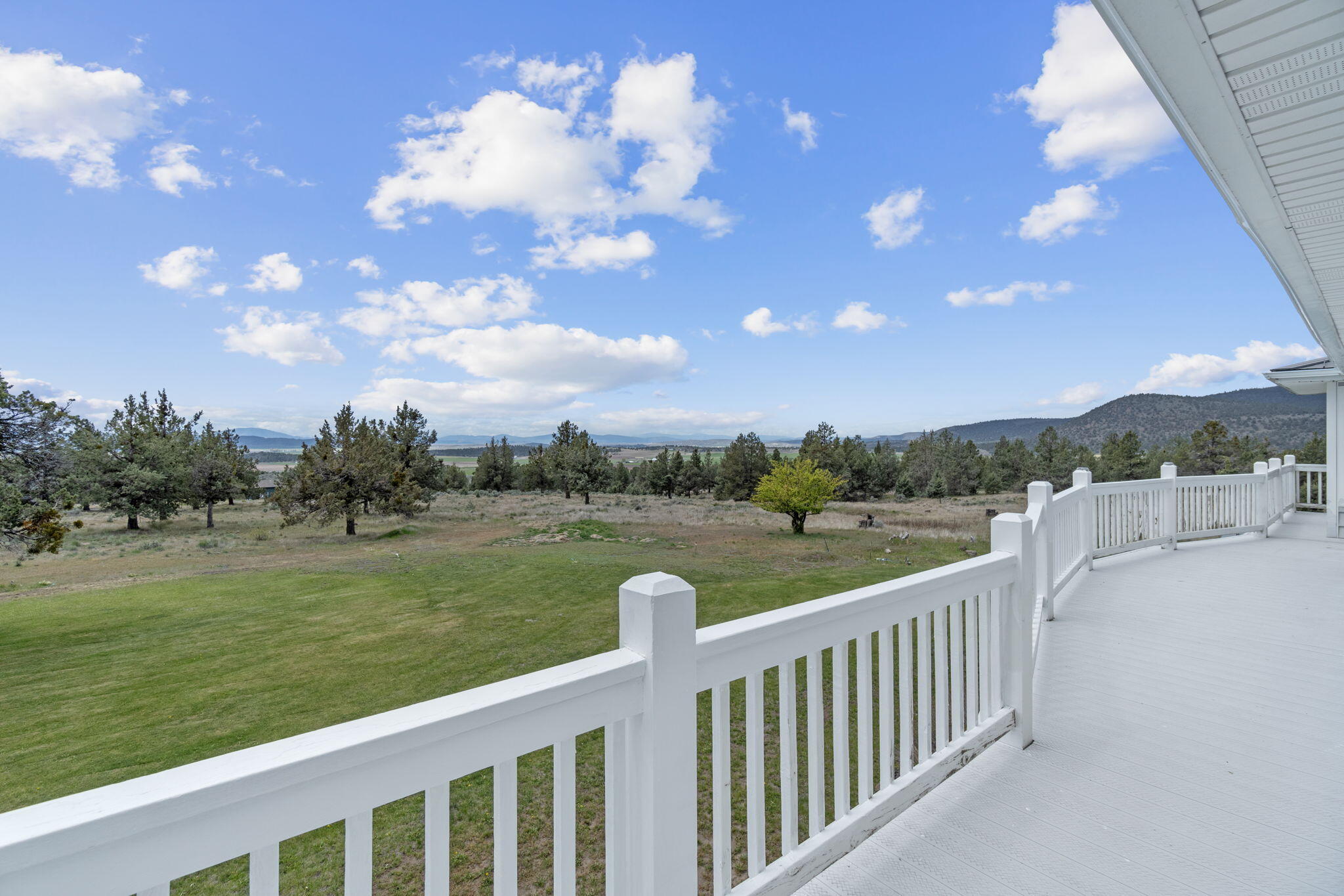 17722 Pope Road Merrill, OR 97633 - Photo 44 of 61 a view of a city and a lake view