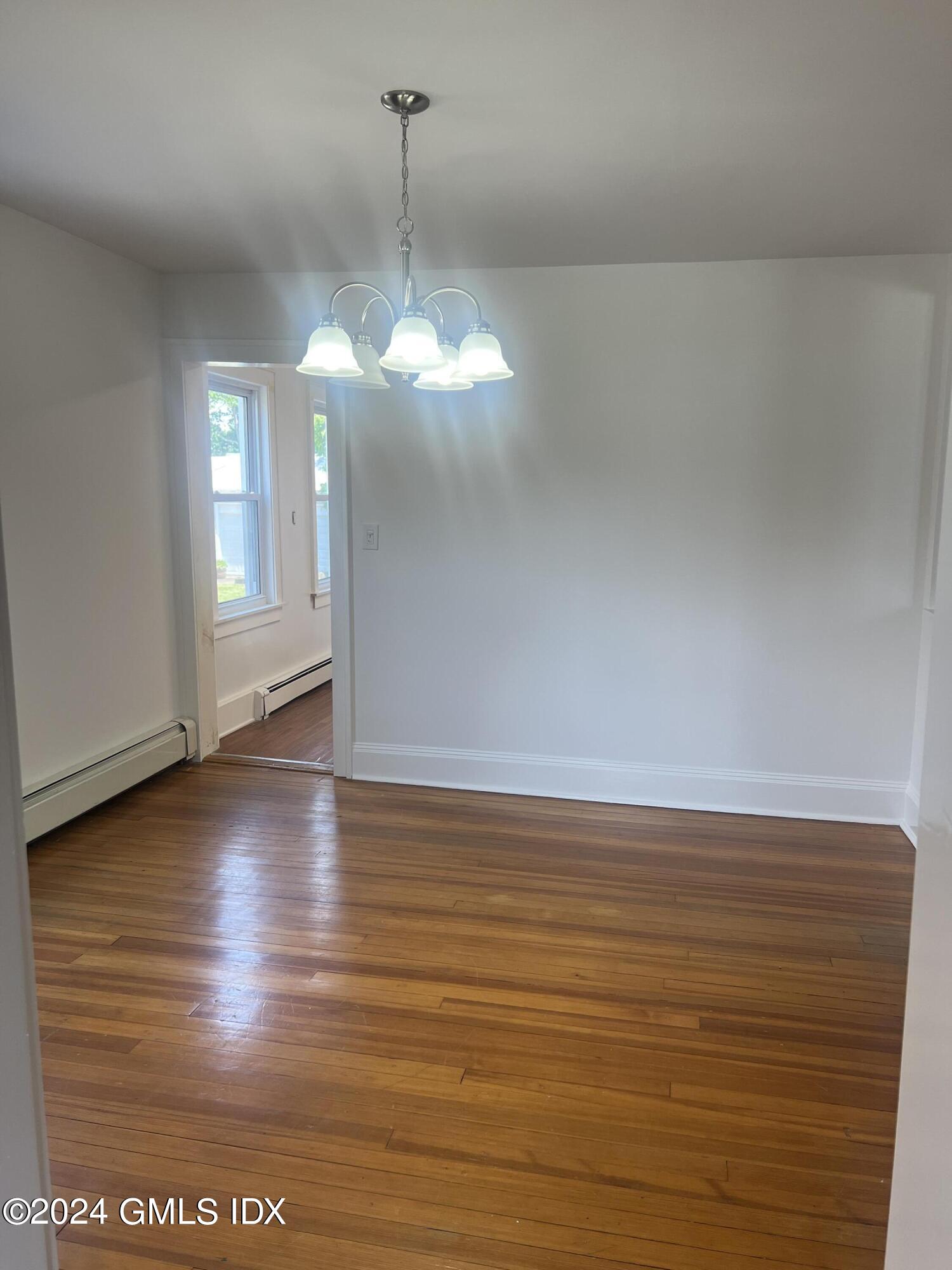 225 Hamilton Avenue, Unit 1 Greenwich, CT 06830 - Photo 12 of 39 Dining room