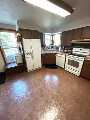 $150,000 | 518 13th Avenue, Menominee, MI 49858