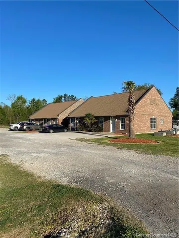 $1,100 | 233 Armistead Lane, Unit A, Lake Charles, LA 70611