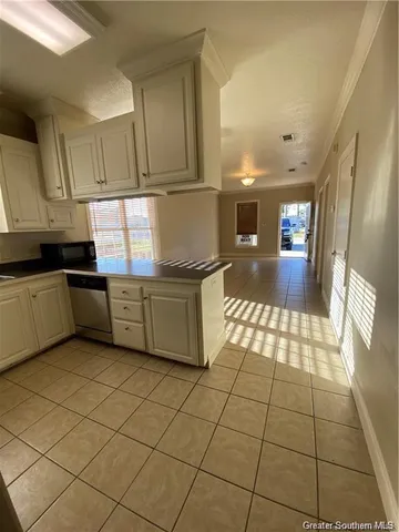 $1,100 | 233 Armistead Lane, Unit A, Lake Charles, LA 70611