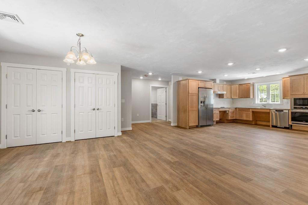 160 Doyle Road Holden, MA 01520 - Photo 5 of 38 Gallery Image 5