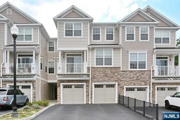 $4,300 | 40 Autumn Way, Montvale, NJ 07645