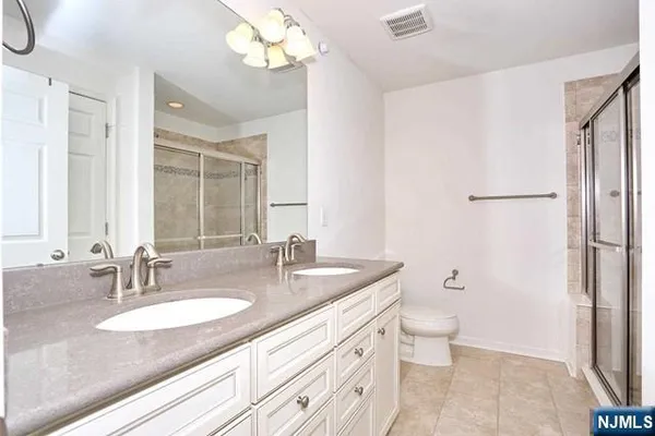 $4,300 | 40 Autumn Way, Montvale, NJ 07645