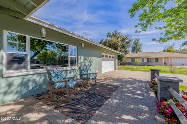 $1,100,000 | 4942 East Whitton Avenue, Phoenix, AZ 85018