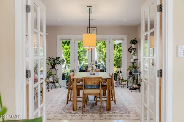 $1,100,000 | 4942 East Whitton Avenue, Phoenix, AZ 85018