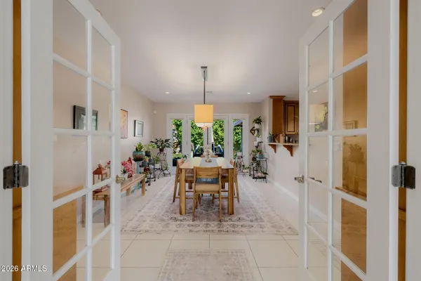 $1,100,000 | 4942 East Whitton Avenue, Phoenix, AZ 85018