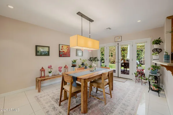 $1,100,000 | 4942 East Whitton Avenue, Phoenix, AZ 85018