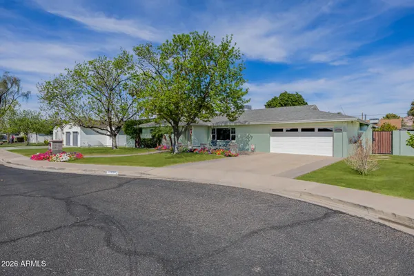 $1,100,000 | 4942 East Whitton Avenue, Phoenix, AZ 85018